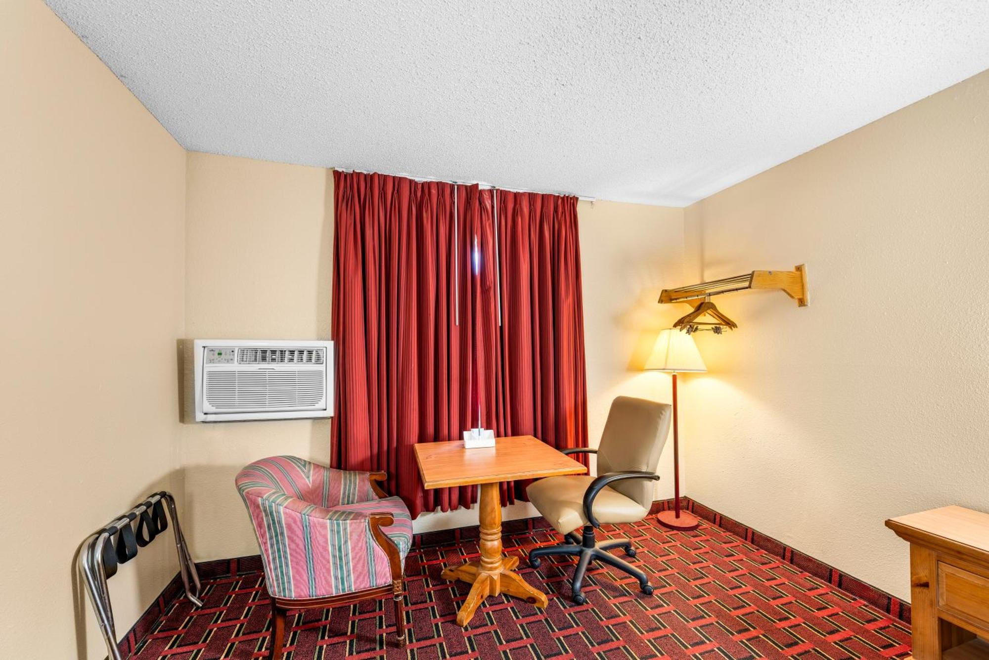 Americas Best Value Inn Decatur Exteriér fotografie